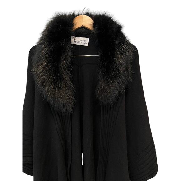 LA FIORENTINA Rib Ruana With Faux Fur Collar In Black (O/S) - Picture 4 of 9